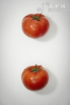 照亮,無人,攝影,紅色,陰影_gic10344502_Tomatoes on white background_創意圖片_Getty Images China