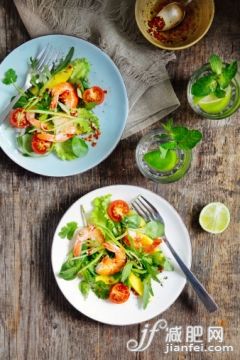 飲食,飲料,食品,銀餐具,餐具_472128579_Prawn and green mango salad_創意圖片_Getty Images China