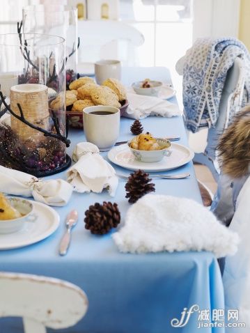 飲食,飲料,食品,椅子,室內_147454668_Winter Breakfast_創意圖片_Getty Images China