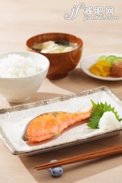 碗,早餐,褐色,筷子,烹調_gic12721077_Japanese style breakfast_創意圖片_Getty Images China