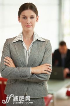 人,商務,室內,25歲到29歲,30歲到34歲_77740488_Confident Businesswoman_創意圖片_Getty Images China