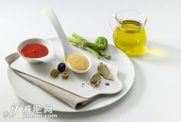 室內,影棚拍攝,盤子,主菜盤,食品_gic11254031_a plate of different dips_創意圖片_Getty Images China