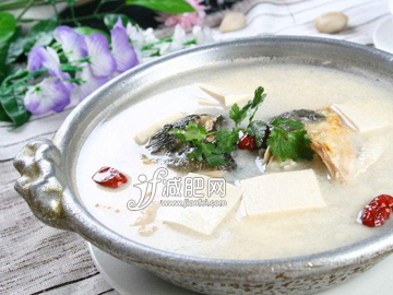 魚頭豆腐湯