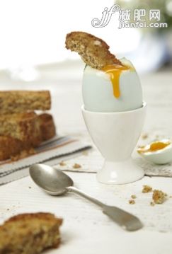 藍色,早餐,杯,雞蛋,蛋杯_gic13498069_Boiled Egg_創意圖片_Getty Images China