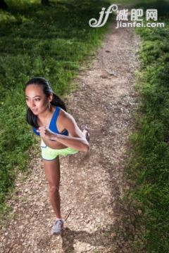 田地,人,圖像,生活方式,健康保健_165774030_Forest Runner_創意圖片_Getty Images China