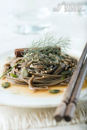 蕎麥麵條增加飽腹感