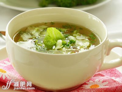 萵苣花椰菜湯