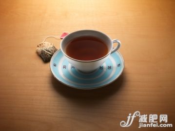 飲食,數字,影棚拍攝,茶,替代醫藥_108365726_Bulls eye Teacup_創意圖片_Getty Images China