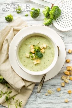 開胃品,西蘭花,食品,綠色,膳食_gic13496927_fresh broccoli soup with croutons_創意圖片_Getty Images China