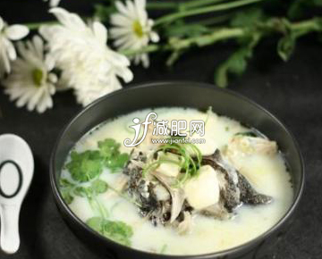 魚頭豆腐湯