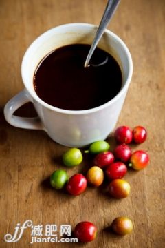 飲料,室內,湯匙,樹林,黑咖啡_157650984_Robusta coffee beans in the Bolaven Plateau_創意圖片_Getty Images China