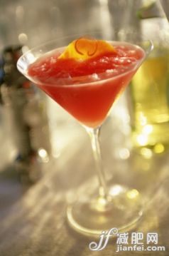 飲料,含酒精飲料,飲食,室內,伏特加_86062081_Frozen strawberry margarita_創意圖片_Getty Images China