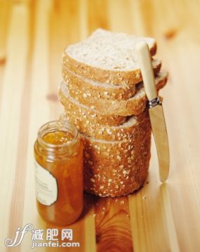 食品,麵包,早餐,保存,攝影_501144429_Bread and jam_創意圖片_Getty Images China