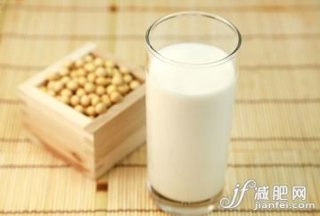 多義詞,容器,食品,穀物,蔬菜_gic12725363_Soy milk_創意圖片_Getty Images China